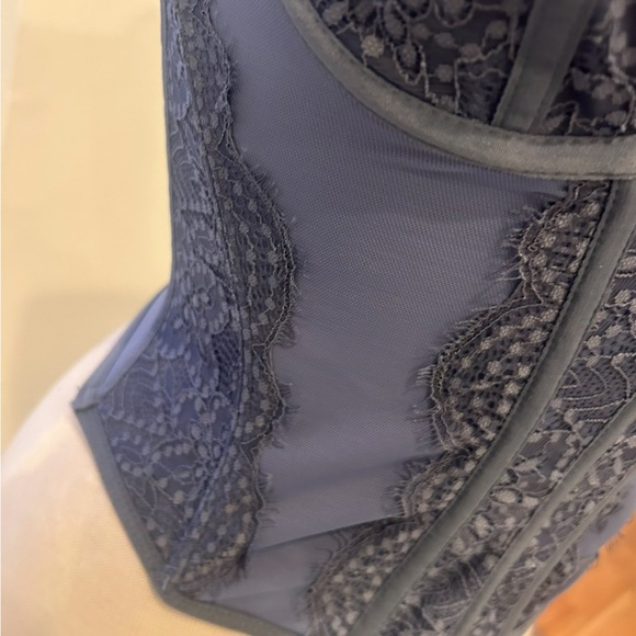 American Eagle Outfitters Corset Top - Picture 6 of 9